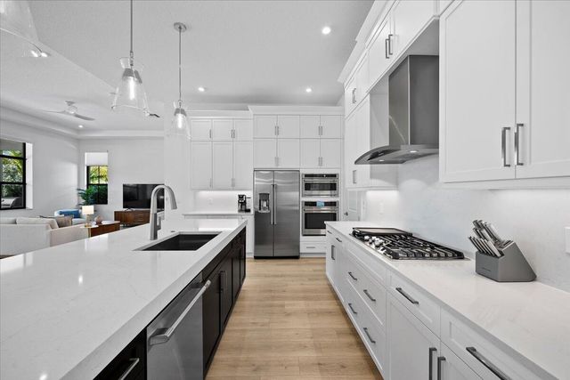 13621 Le Christine Drive, Palm Beach Gardens, FL 33412