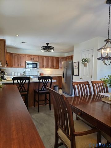 8511 Peaks Rd, Hanover, VA 23069