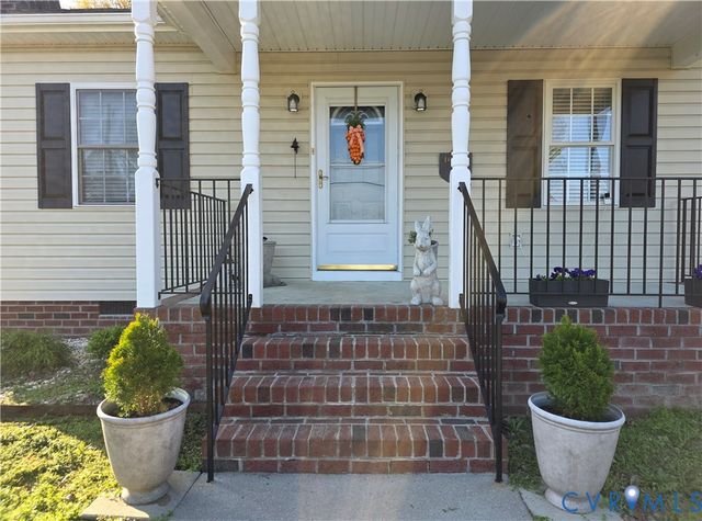 8511 Peaks Rd, Hanover, VA 23069