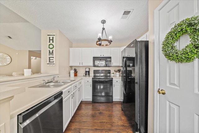 1006 LORENA CV, Cordova, TN 38018