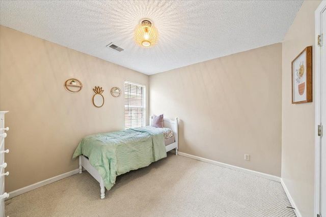 1006 LORENA CV, Cordova, TN 38018