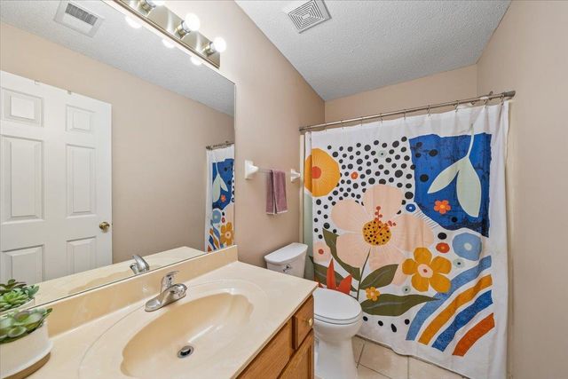 1006 LORENA CV, Cordova, TN 38018