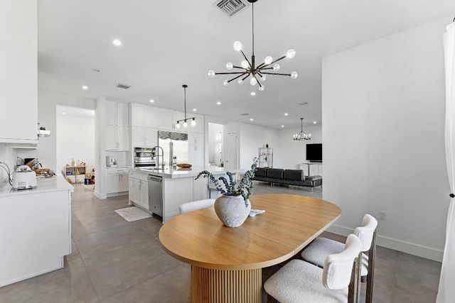 8621 Crystal Downs Avenue, Boca Raton, FL 33434