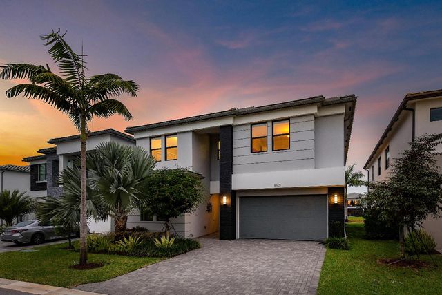 8621 Crystal Downs Avenue, Boca Raton, FL 33434