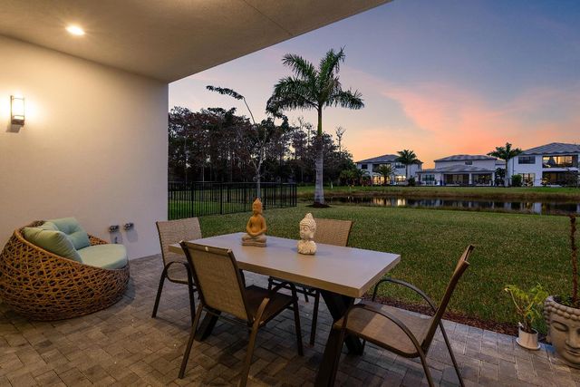 8621 Crystal Downs Avenue, Boca Raton, FL 33434