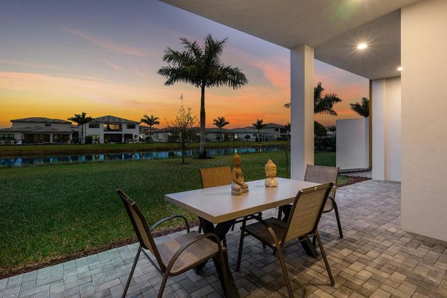 8621 Crystal Downs Avenue, Boca Raton, FL 33434