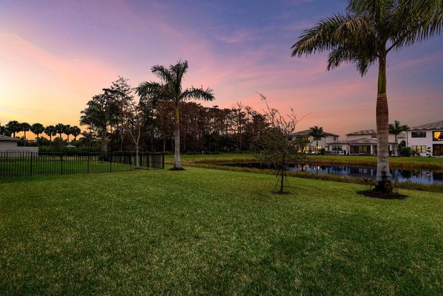 8621 Crystal Downs Avenue, Boca Raton, FL 33434