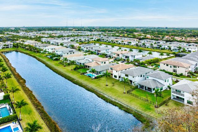 8621 Crystal Downs Avenue, Boca Raton, FL 33434