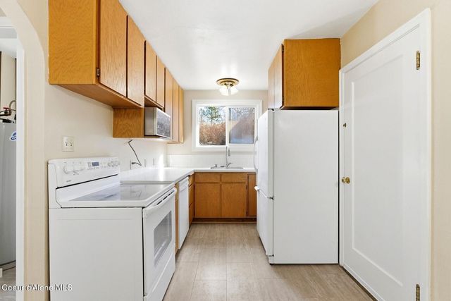 7055 Helena St, Bonners Ferry, ID 83805