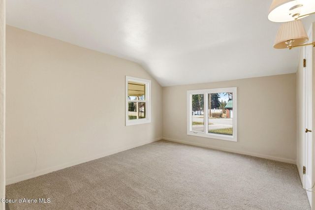 7055 Helena St, Bonners Ferry, ID 83805