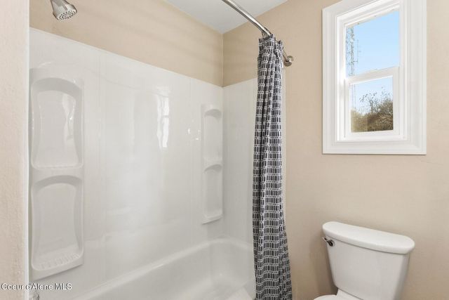 7055 Helena St, Bonners Ferry, ID 83805