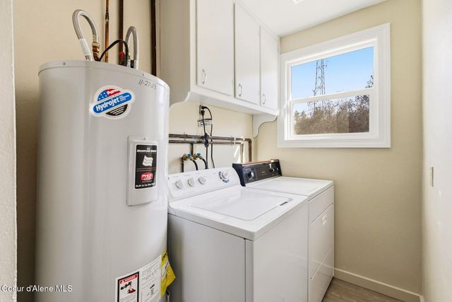 7055 Helena St, Bonners Ferry, ID 83805