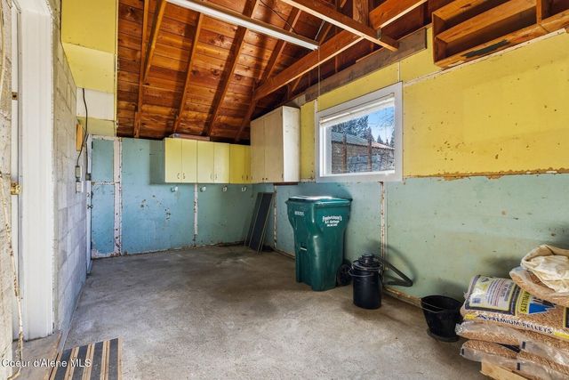 7055 Helena St, Bonners Ferry, ID 83805