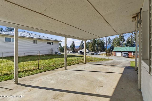 7055 Helena St, Bonners Ferry, ID 83805
