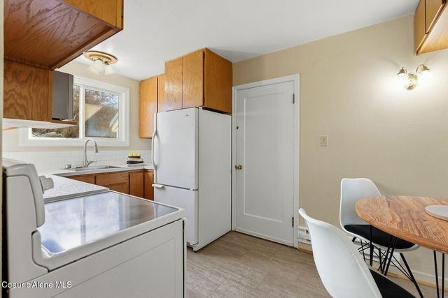 7055 Helena St, Bonners Ferry, ID 83805