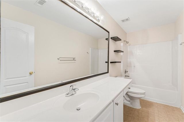 4554 Austin Hills Drive, Suwanee, GA 30024