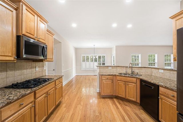 4554 Austin Hills Drive, Suwanee, GA 30024