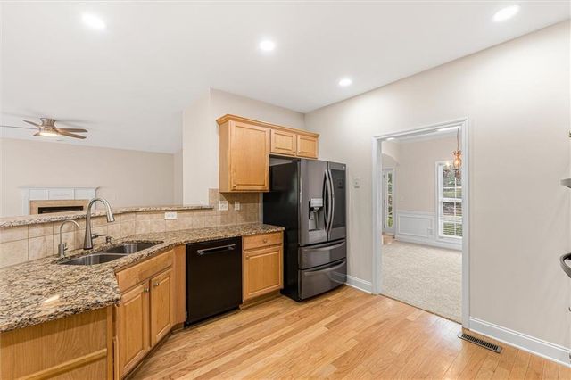 4554 Austin Hills Drive, Suwanee, GA 30024