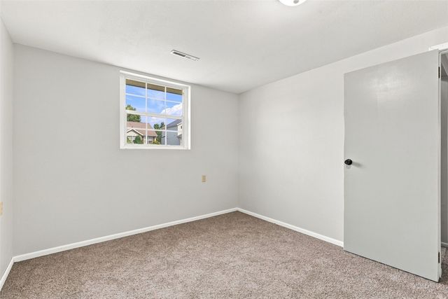 3025 29th Avenue SW, Cedar Rapids, IA 52404