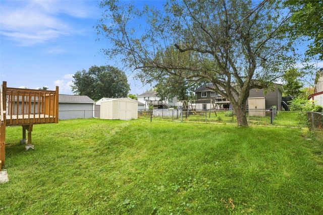 3025 29th Avenue SW, Cedar Rapids, IA 52404