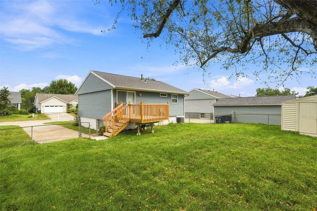 3025 29th Avenue SW, Cedar Rapids, IA 52404