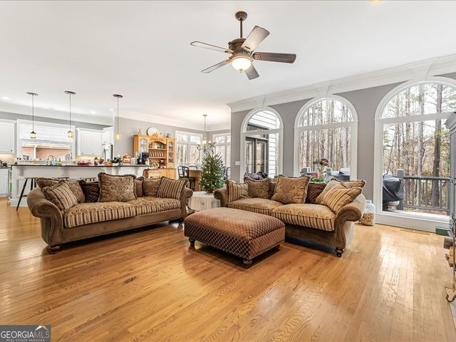 1029 Laurel Grove Court, Suwanee, GA 30024