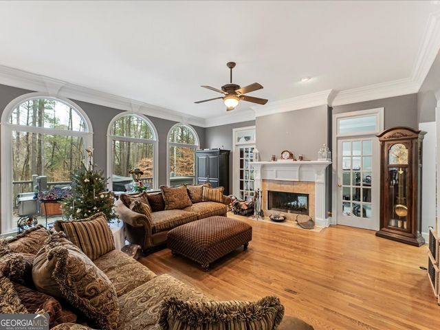 1029 Laurel Grove Court, Suwanee, GA 30024