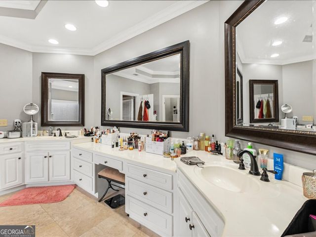 1029 Laurel Grove Court, Suwanee, GA 30024