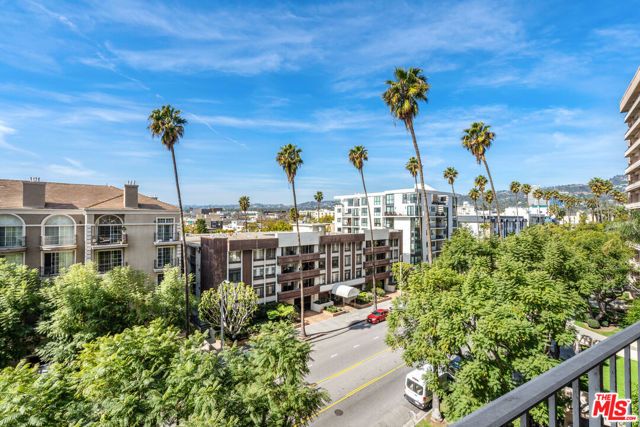 100 S Doheny Drive 503, Los Angeles, CA 90048