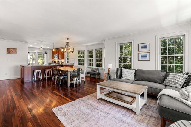 12 Waters St 12, Salem, MA 01970