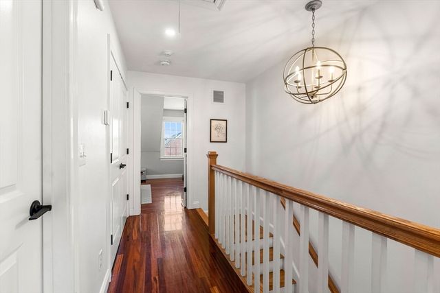 12 Waters St 12, Salem, MA 01970