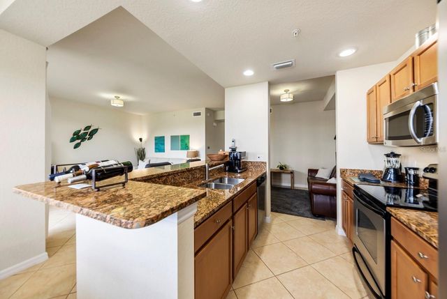 7607 GRAND ESTUARY TRAIL 207, Bradenton, FL 34212