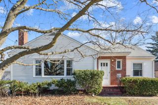 414 S Henry Street, Geneseo, IL 61254