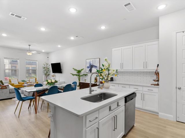 1903 Melinda Lane, Farmers Branch, TX 75234