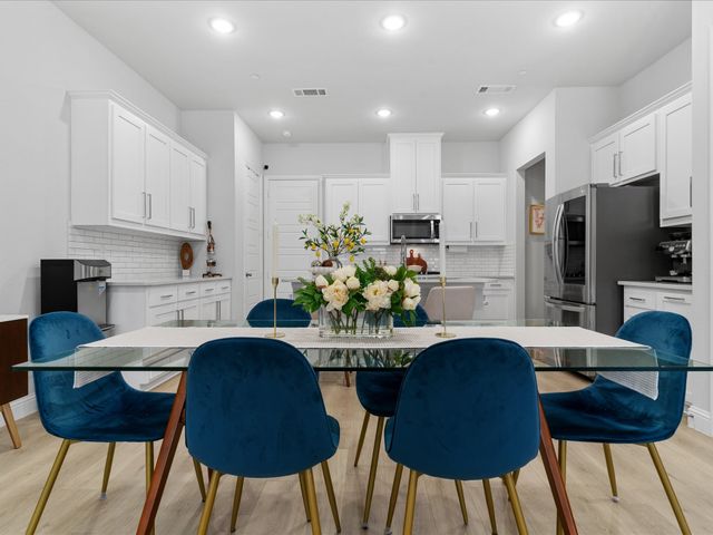 1903 Melinda Lane, Farmers Branch, TX 75234