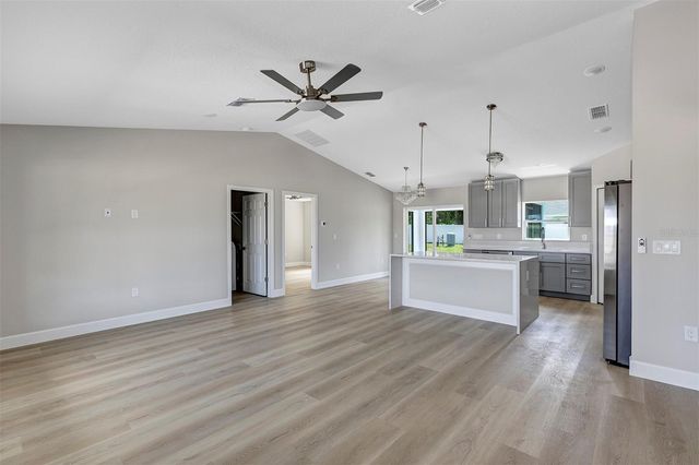 10431 SW 140TH AVENUE, Dunnellon, FL 34432