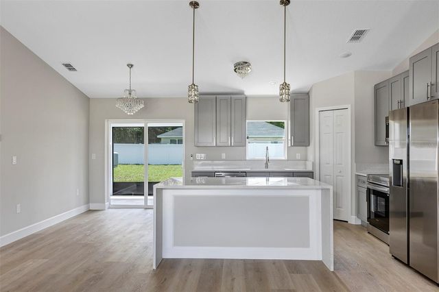 10431 SW 140TH AVENUE, Dunnellon, FL 34432