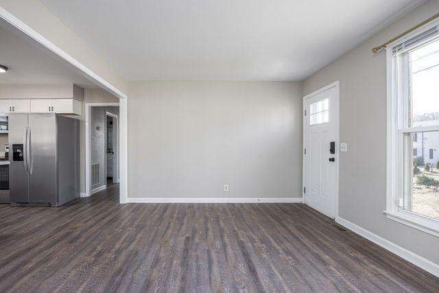 630 Debbie Dr, Hermitage, TN 37076