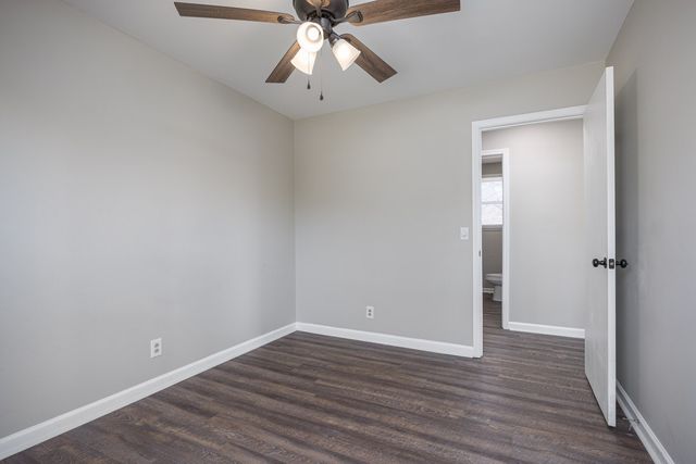 630 Debbie Dr, Hermitage, TN 37076