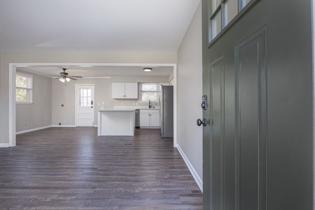 630 Debbie Dr, Hermitage, TN 37076