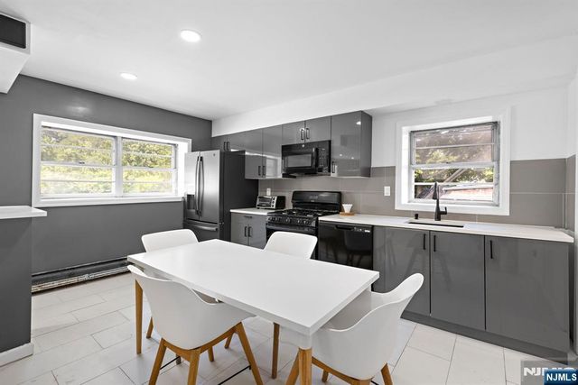 554 Elm Avenue, Ridgefield, NJ 07657