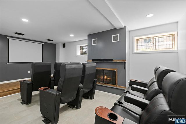 554 Elm Avenue, Ridgefield, NJ 07657