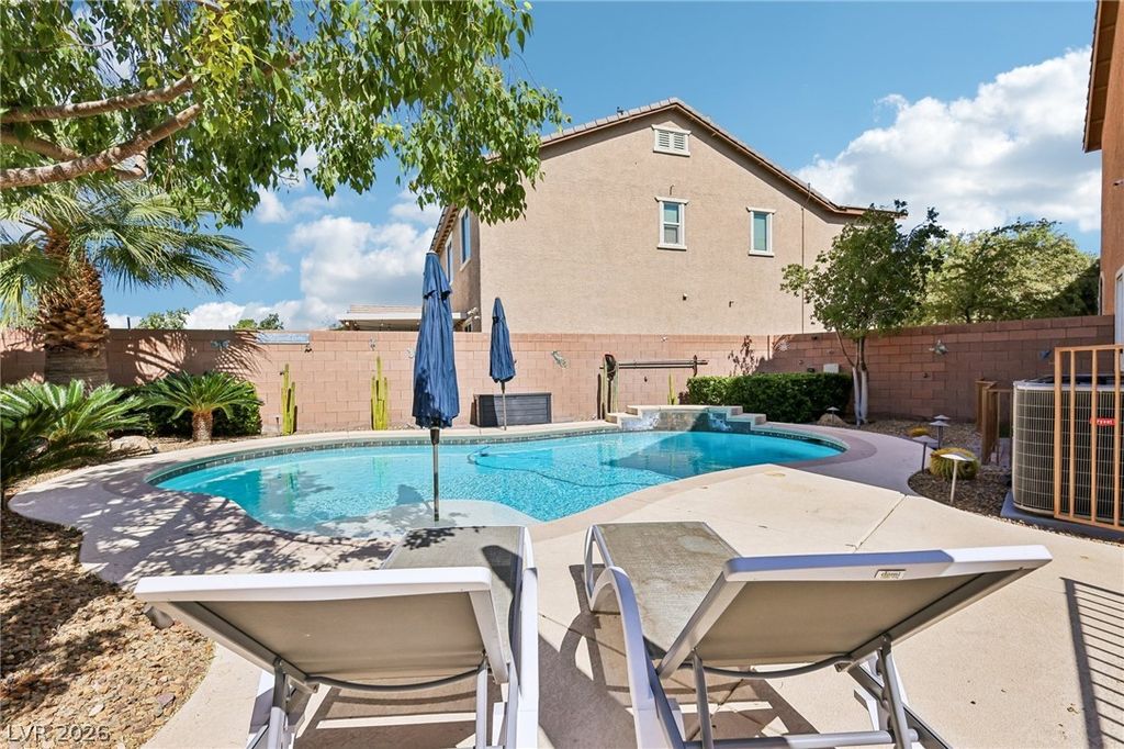 3633 Via De Leoni Avenue, Henderson, NV 89052 — photo 5