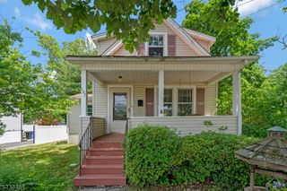 127 Elizabeth St, South Bound Brook Boro, NJ 08880