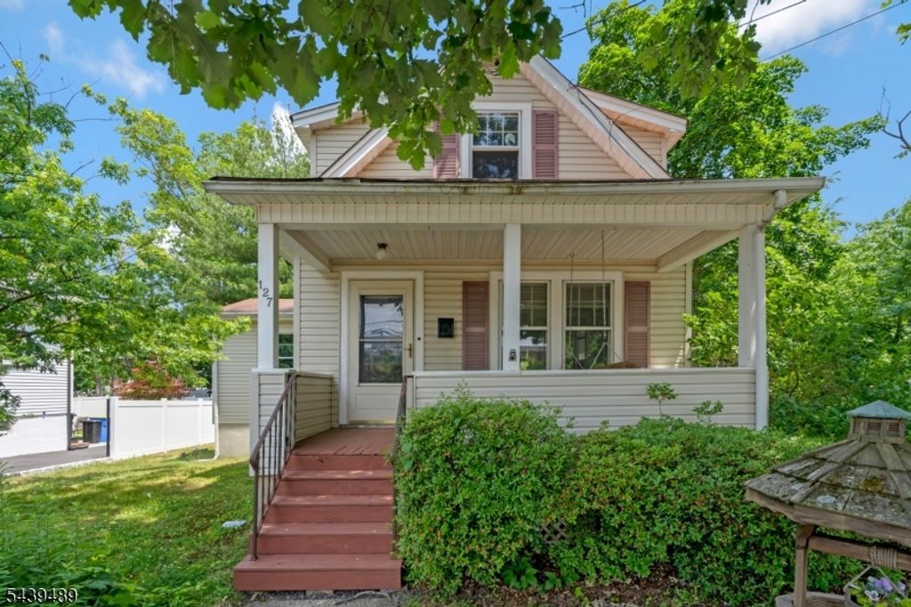127 Elizabeth St, South Bound Brook Boro, NJ 08880