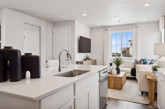 4603 N Versailles Street, Aurora, CO 80019