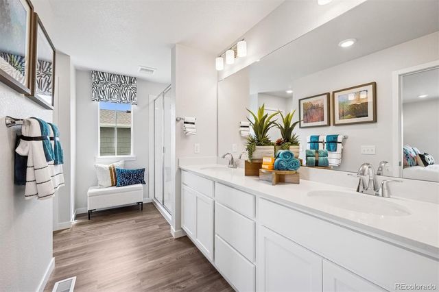 4603 N Versailles Street, Aurora, CO 80019