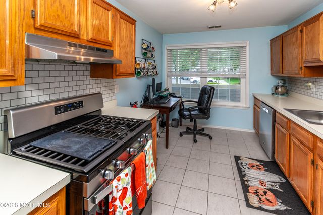49 Chinkaberry Court, Howell, NJ 07731