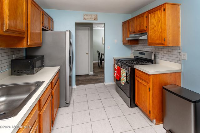 49 Chinkaberry Court, Howell, NJ 07731