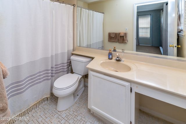 49 Chinkaberry Court, Howell, NJ 07731